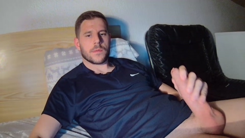 lechehotcam2  23-04-2023